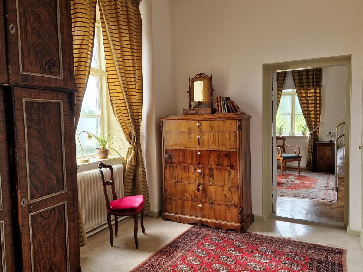Naeaes Slott Guest House Floda  Luaran gambar